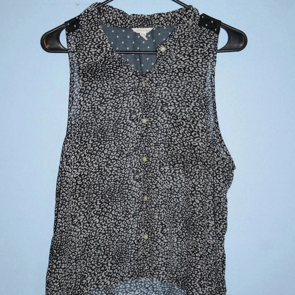 Aeropostale Sleeveless Black and White Animal Print Button Up Front Shirt XL